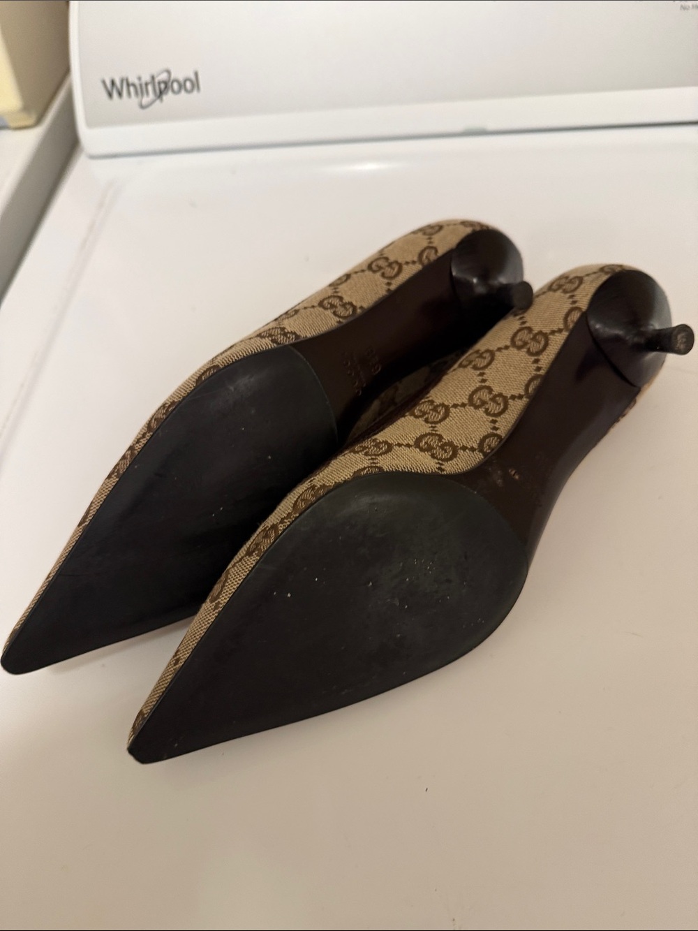 Gucci Monogram Pointed Toe Flats with Gold Buckle with Kitten Heels size 6.5. - Picture 9 of 12